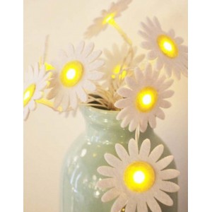 Daisy Felt String Lights (Batteries Not Included)
